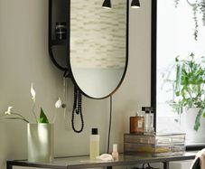 Bathroom mirror with storage