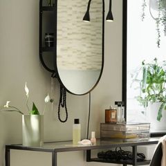 Bathroom mirror with storage