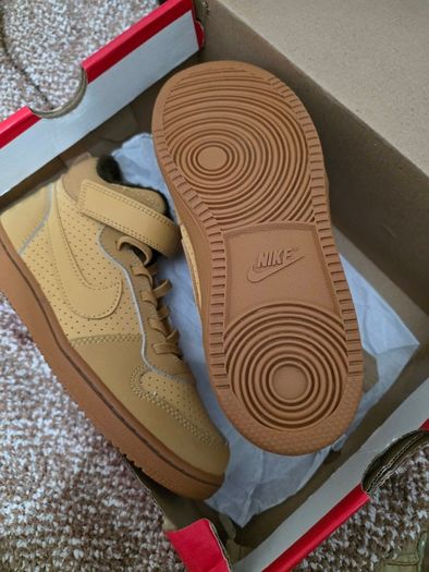 Nike Trainers kids size 2 UK
