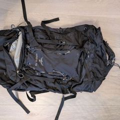 Osprey Kestrel 48 Hiking, Trekking Backpack. Black