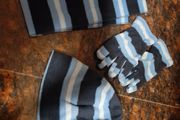 Childs hat, scarf and glove set