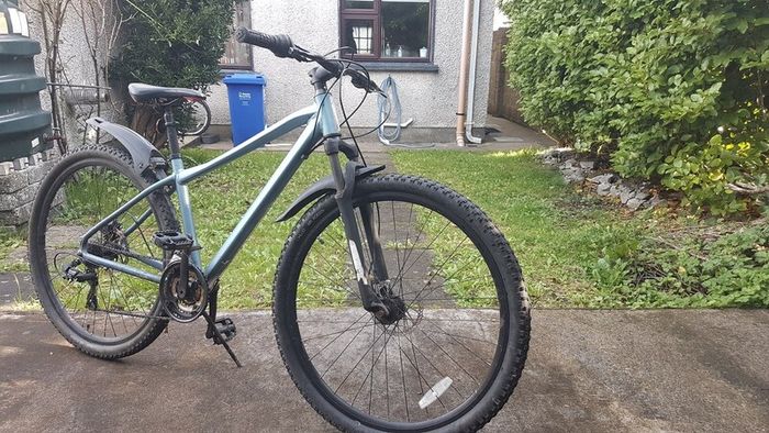 Road bike, Disc Brakes Front and Rear, 29"x2.10" Tyres