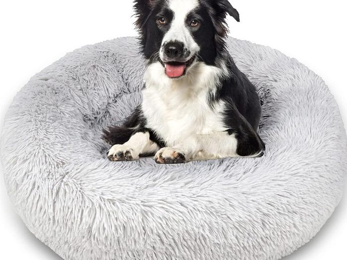 Plush Donut Dog Bed, Calming Round Dog Cat Bed Soft and Fluffy Cuddler Pet Cushion Self-Warming Puppy Beds Machine Washable