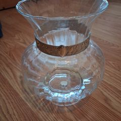 Glass vase