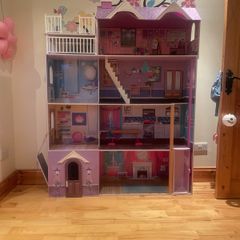 Barbie dream house