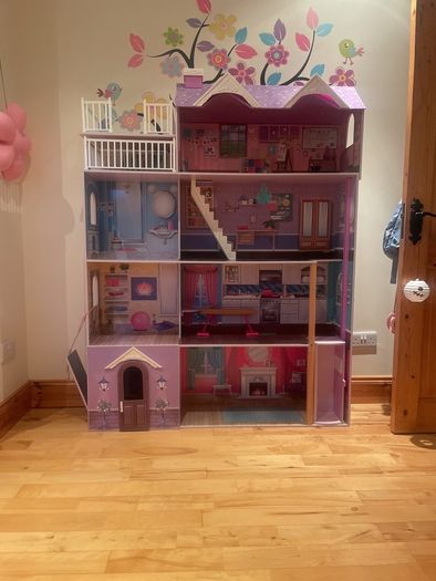 Barbie dream house