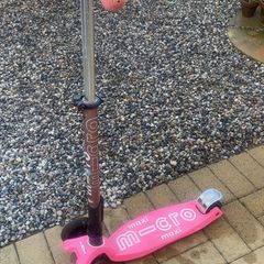 Maxi Micro Deluxe Scooter