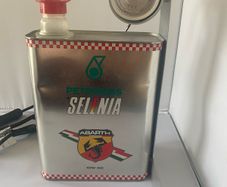 Oil can table lamp