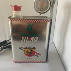 Oil can table lamp