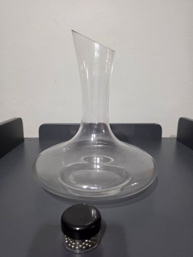 Wine decanter