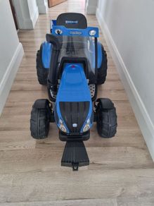 Peg Perego New Holland Battery Ride On