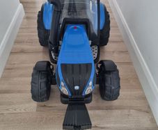Peg Perego New Holland Battery Ride On
