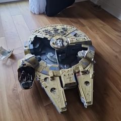Star Wars Millennium Falcon