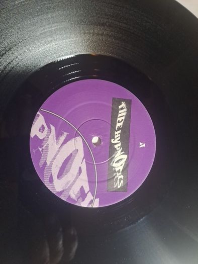 Vinyl.The Hypnotics.