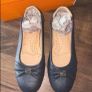 1,000  pairs of women's shoes Image 7