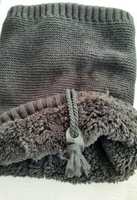 New warm reversable neck warmer