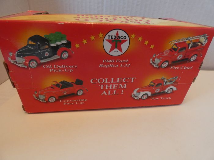 Texaco Old Timer Collection 1940 Fire Chief New In Box