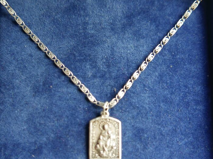 Vintage Catholic Pendant on Sterling Silver 925 Necklace length 20" - 4,6g