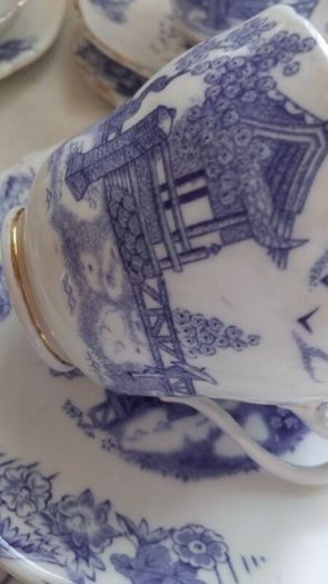 Bal Four Royal Crown Tea Set