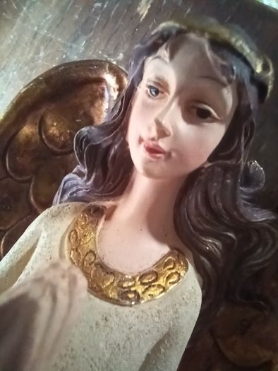 angel figurines