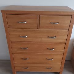 Chest of drawers