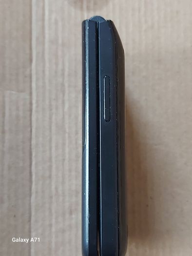 NOKIA KaiOS Flip Phone, Model Nokia 2027 Flip, 4GB, KaiOS 2.5.2 in excellent condition