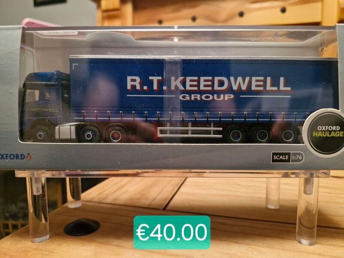 model buses/trucks