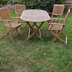 Garde Table and 4 Chairs