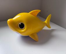 Yellow Baby Shark Sing & Swim Bath Toy Baby