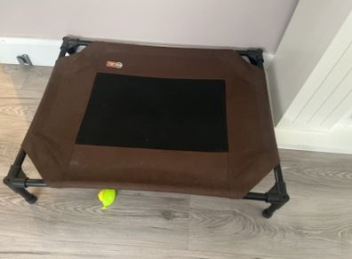 Medium dog bed