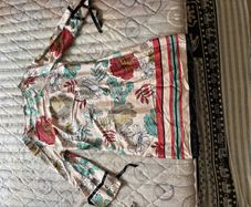 Italian woman dress