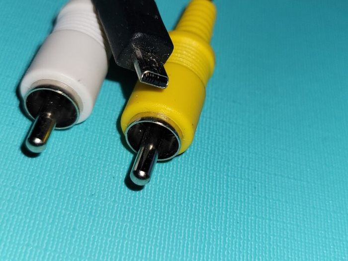 av cable