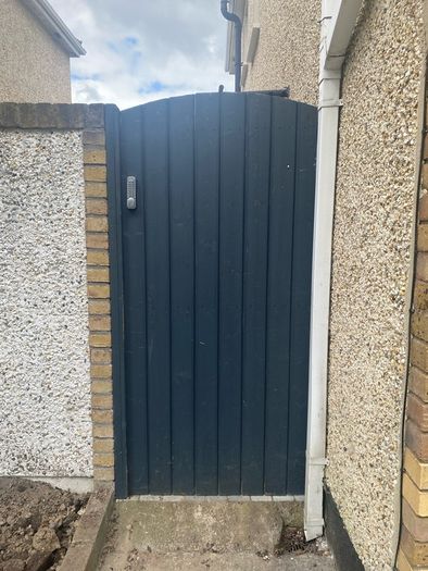 timber side gate
