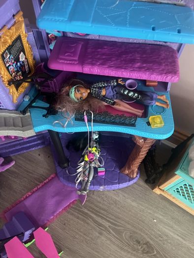 monster high house