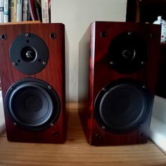Hi Fi Speakers. Vanguard Scout - Pair. Brand New.