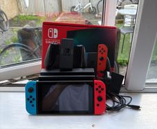 Nintendo Switch, Like New, Boxed, Original Receipt