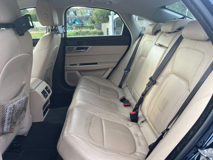 Jaguar XF 2016 Prestige Edition