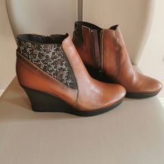 Jose Saenz wedge heel boots