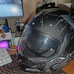 Motorcycle helmet