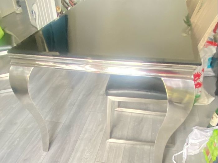 Dinning Table