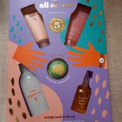 Brand new Pamper pack