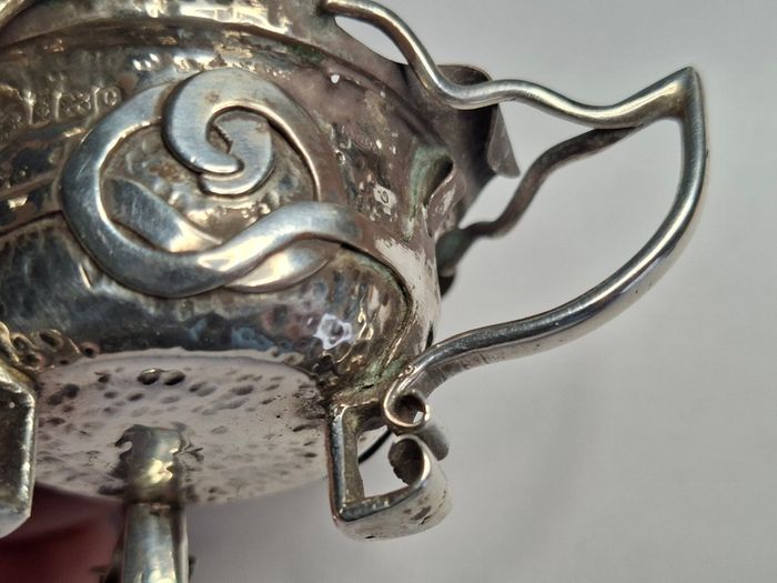 Sterling Silver three handled Irish design hammered finish bowl 1902