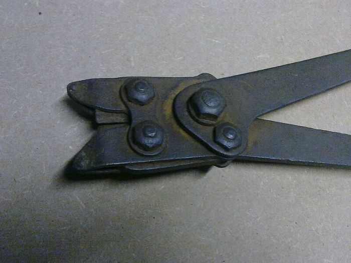 Old wire cutter possibly WW 1