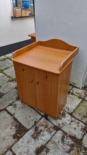 Baby changing table