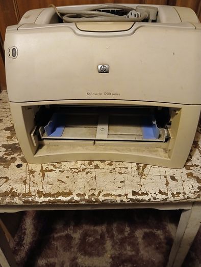 Wanted broken HP 1200 Printer fpr parts