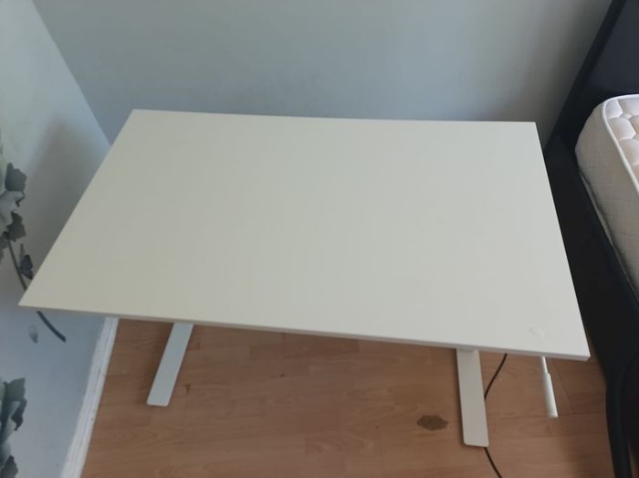 IKEA TROTTEN Adjustable Standing Desk White 120x70