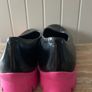 womens shoes Camper black leather pink sole size 6 Image 3