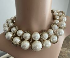 pearl necklace
