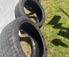 4 Michelin