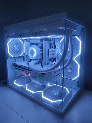 High-End Gaming PC - Ryzen 7 9800X3D - RTX 3080 - 32GB DDR5 - White Build - Like new